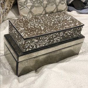 Jewelry boxes